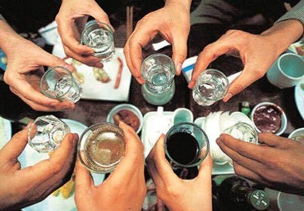 学会这些喝不醉的小诀窍,让你酒场不醉,尽性又过瘾