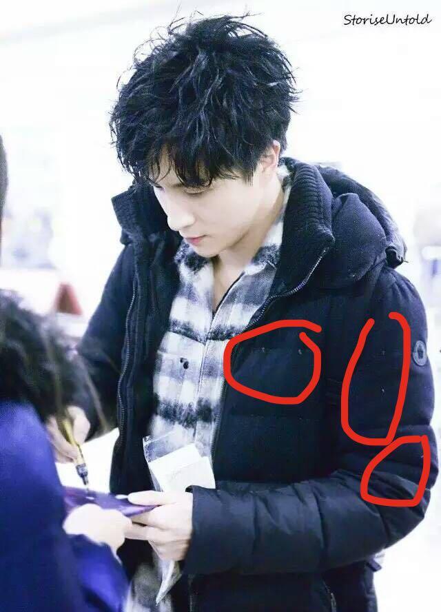 毕竟之前粉丝拍的高清镜头下,薛之谦的羽绒服属于跑毛严重系列