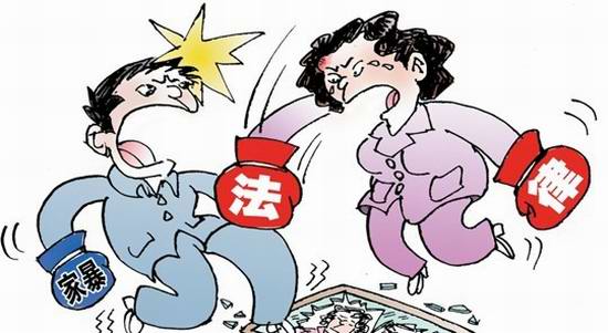 丈夫在火车站杀妻未遂致其重伤获刑15年