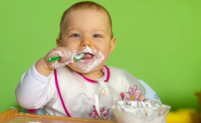什么样的酸奶不适合宝宝喝?