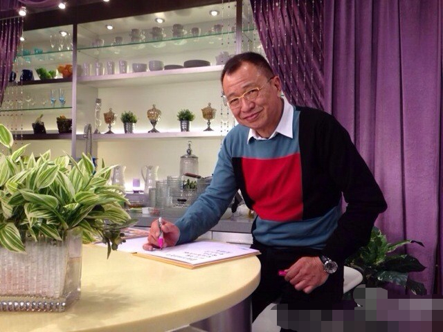 香港演员许绍雄回应家世:与祖辈们比不得,我只会演戏