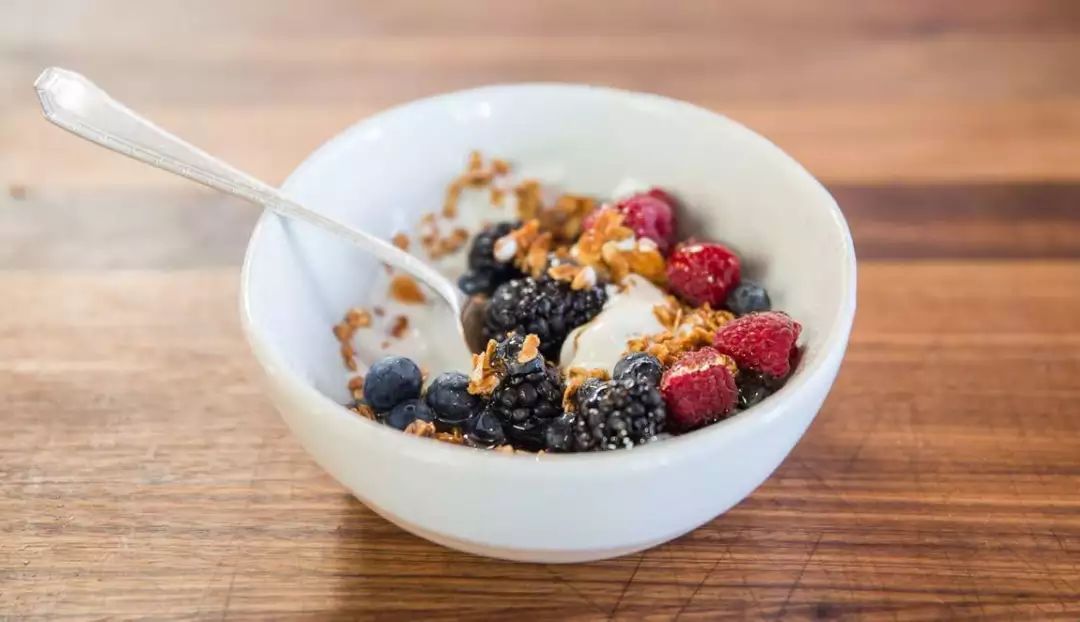 晚上不吃饭减肥,怎样才能不伤身?