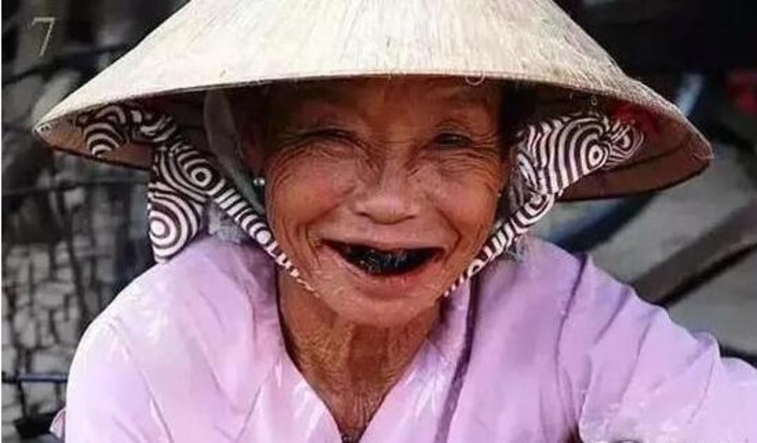 越南女人爱吃槟榔,牙齿越黑越美,提亲不要钱要槟榔