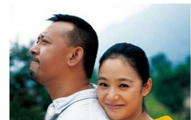 周韵被曝用情商战胜姜文博士前妻，家庭事业双丰收