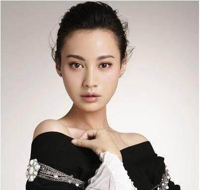 第一位:杨雪