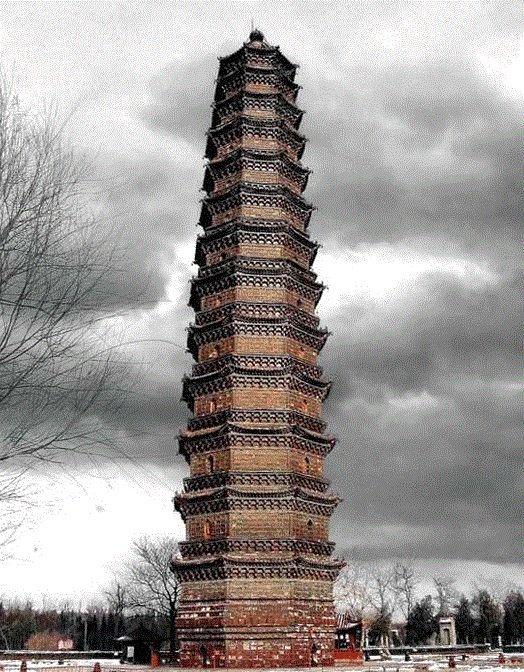 我国古代的建筑以塔楼台阁为主,中国的造塔艺术在世界上也堪称典范.