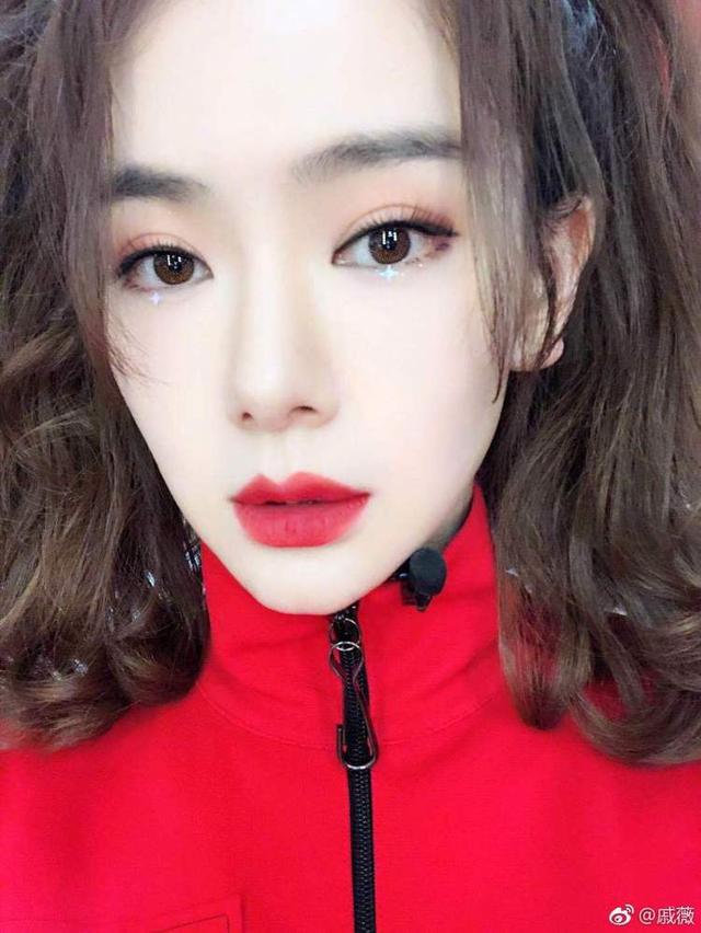 戚薇的双眼皮,画眼线前后差距竟然这么大