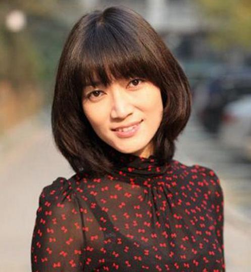 她是日本女演员, 跑龙套10年, 演《伪装者》成名, 今是中国媳妇