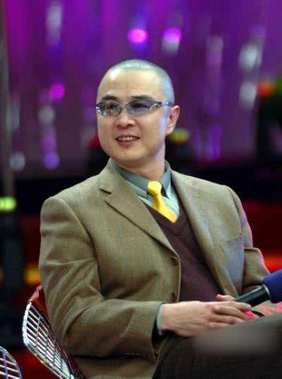 60岁徐少华老婆曝光,隐藏了整整30年,网友:委屈唐僧了