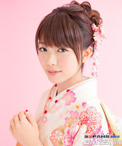 估计他们新一年将会                    色~看看花泽香菜,水树奈奈