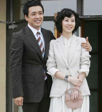橙汁夫妻现在还是荧幕情侣,那韩国娱乐圈有哪些明星夫妻?