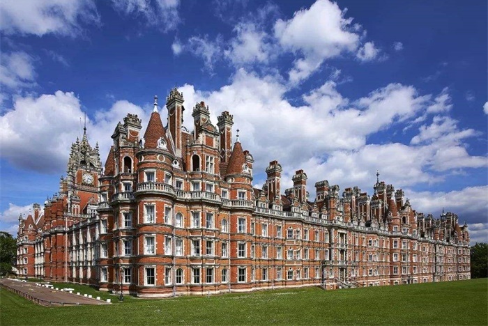 英国的伦敦大学,牛津大学,美国的哈佛大学,耶鲁大学,南加州大学,布朗