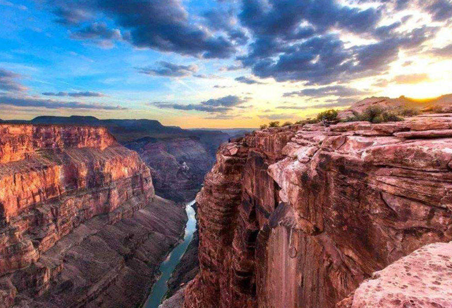 太阳系中最长的峡谷——水手号峡谷