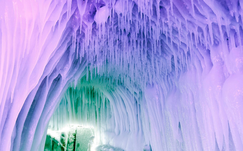 山西宁武地下"水晶宫",万年冰洞如梦如幻