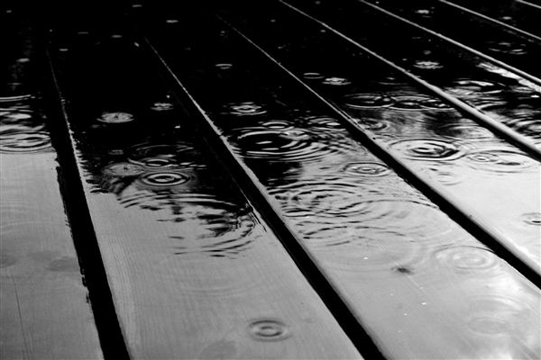 除了地球以外,其它星球上会下什么样的雨呢?