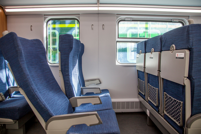 为什么火车上有很多空座位可还是有人买不到票呢