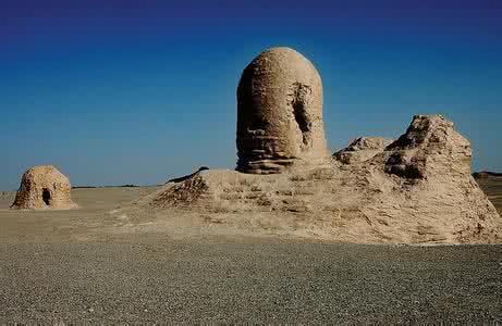 鬼吹灯之精绝古城它是真实存在的 新疆尼雅古城遗址:精绝古国是如何