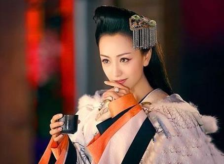 太后,她是汉顺帝刘保的皇后,堪称汉朝历史上最贤明的皇帝,她名叫梁妠