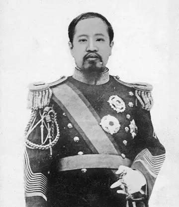 盘点20世纪以来世界各国末代君主的最终结局