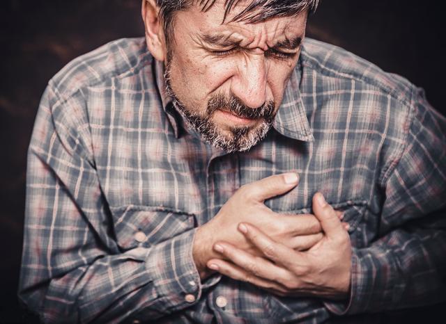 若身体出现3处"疼痛",2处"变黑",可能是肺不太好