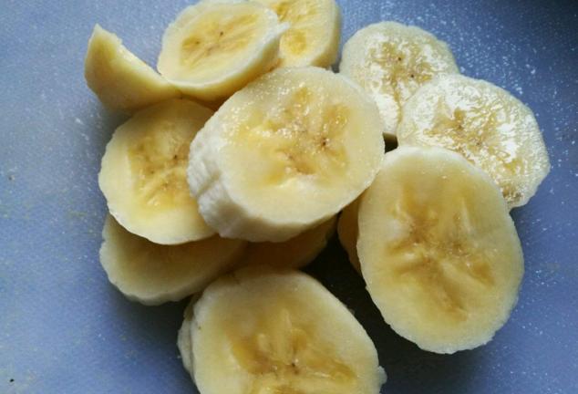 4,香蕉煮着吃,促进肠胃蠕动
