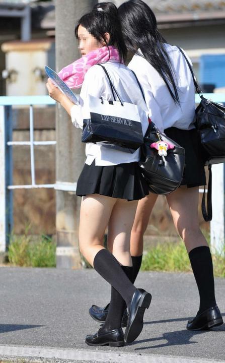 日本女生校服多穿超短裙,居然还跟古代日本武士有关吗?
