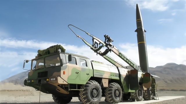 圆概率偏差,这样的精确度也仅仅是从其他的火箭炮的瞄准脑袋打中膝盖