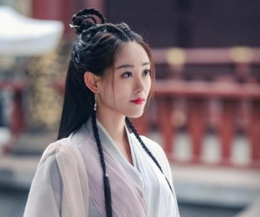 她出道6年作品不断,却只混了个脸熟,如今饰演新版小昭逆袭!