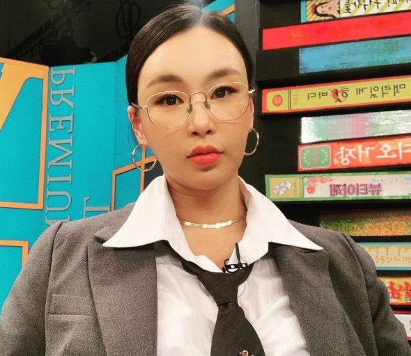 41岁裴允静官宣生子,晒宝宝获众星祝福,嫁小11岁运动员仅2年